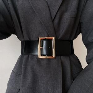 黑色松紧腰带搭配什么裙子_黑色松紧腰带，显瘦显气质，时尚百搭！