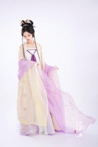 襦裙下面需要配裙子吗_汉族传统服饰襦裙，历史悠久的优雅美