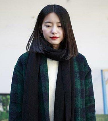 齐肩内扣发型图片_时尚简单，气质加分！