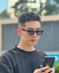 飞机头发型图片_复古飞机头，帅气显个性