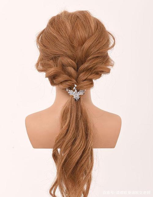 长期绑低马尾会怎样_保护头皮，发型要改变！