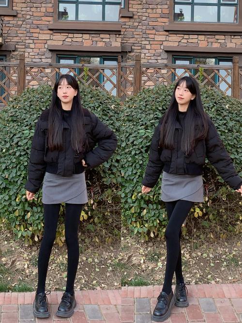12岁女穿黑裤袜的搭配_黑裤袜搭小香风，优雅干练显气质