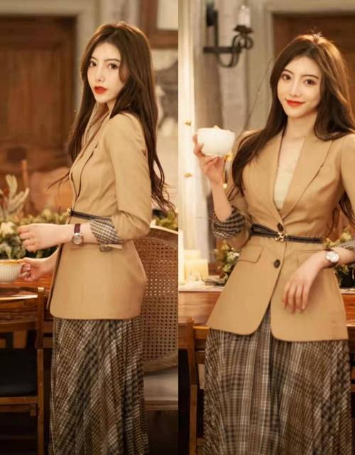 秋冬百褶裙穿搭图片_显瘦又时尚，多种款式任你选