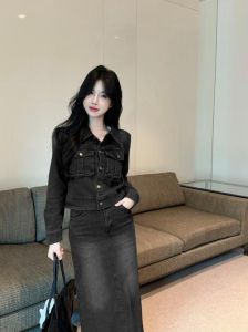 牛仔外套搭配包臀裙_旧牛仔配包臀裙，甜酷风显气质