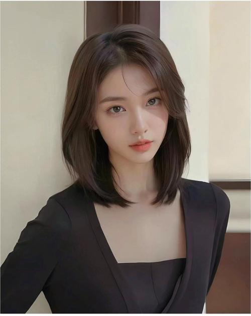 齐肩锁骨发型图片_锁骨发时尚百搭,纹理烫显性感,适合各种脸型! 齐肩锁骨发型图片_锁骨发时尚百搭,纹理烫显性感,适合各种脸型!