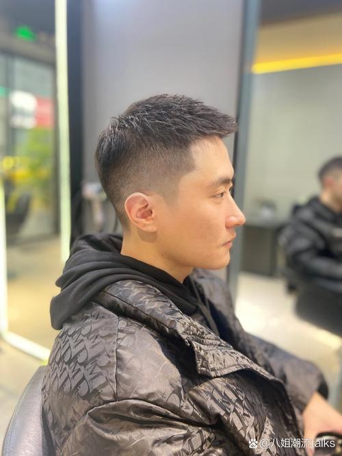 飞机头发型图片_复古飞机头，帅气显个性