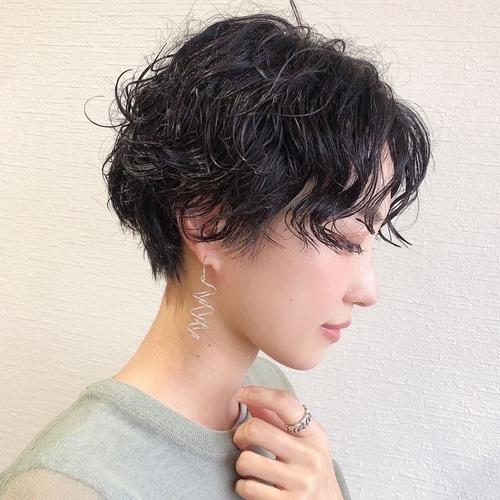 短卷发发型图片_日常造型急救与护理全攻略