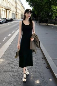 腿粗臀肥腰细女穿衣搭配_高腰裤配修身衫,梨形身材显高显瘦