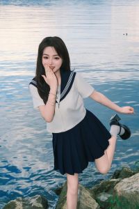 白色衬衣搭配jk百褶裙学姐_白衬衫百褶裙,青春校园风穿搭