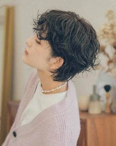 女款头发型图片_贝雷帽配编发教程，森女系时尚造型