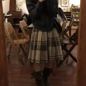 棕色百褶裙怎么搭配_棕色百褶裙的N种搭配