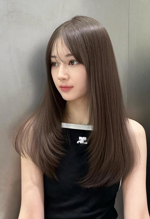 各种女发型图片大全_短发利落个性 适合通勤