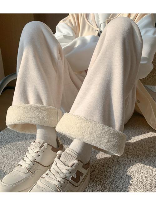 白棉裤控美女的日常穿搭_白棉裤怎么穿显高显瘦? 白棉裤控美女的日常穿搭_白棉裤怎么穿显高显瘦?