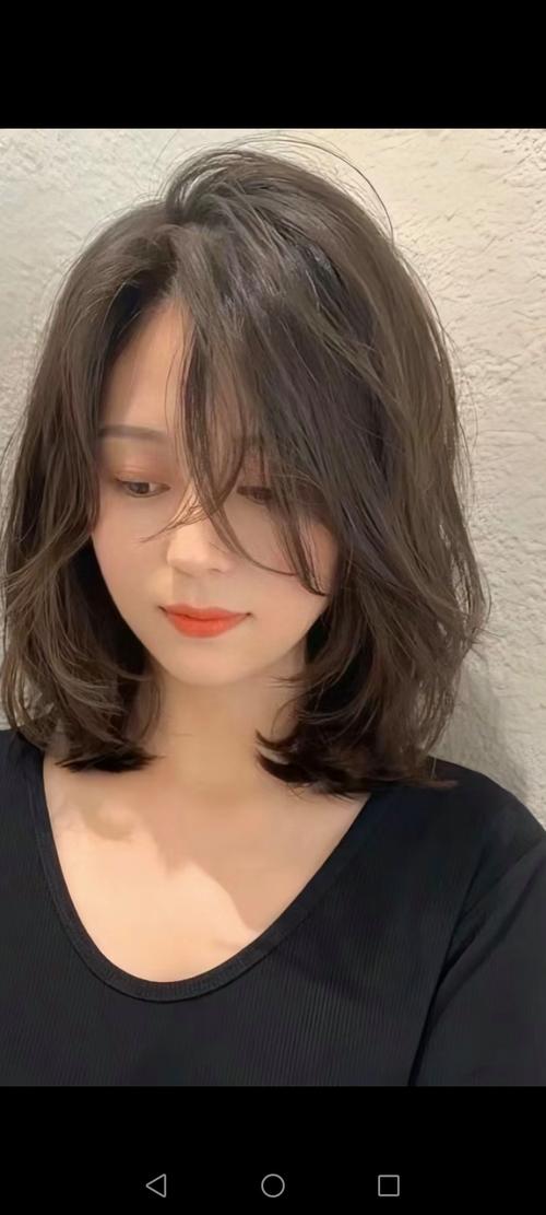 比齐肩发短一点的图片_时尚百搭，轻松变女神