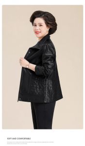 五十岁女人穿黑色好看吗_50岁女穿黑，显气质！肤色选对，巧搭配，优雅时尚