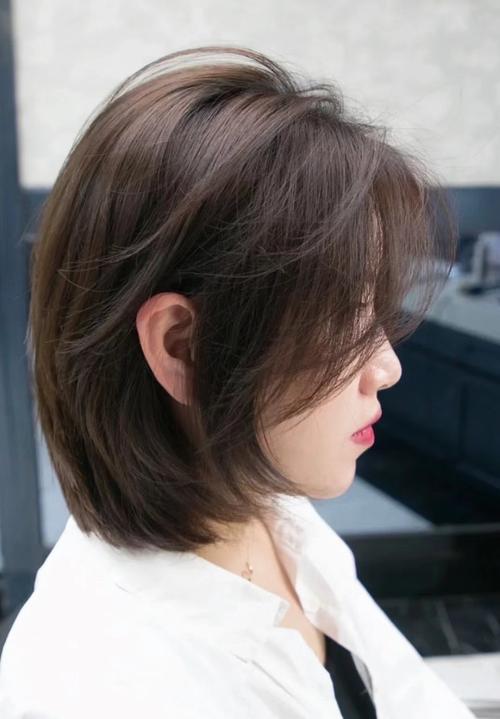 齐肩锁骨发型图片_锁骨发时尚百搭,纹理烫显性感,适合各种脸型! 齐肩锁骨发型图片_锁骨发时尚百搭,纹理烫显性感,适合各种脸型!