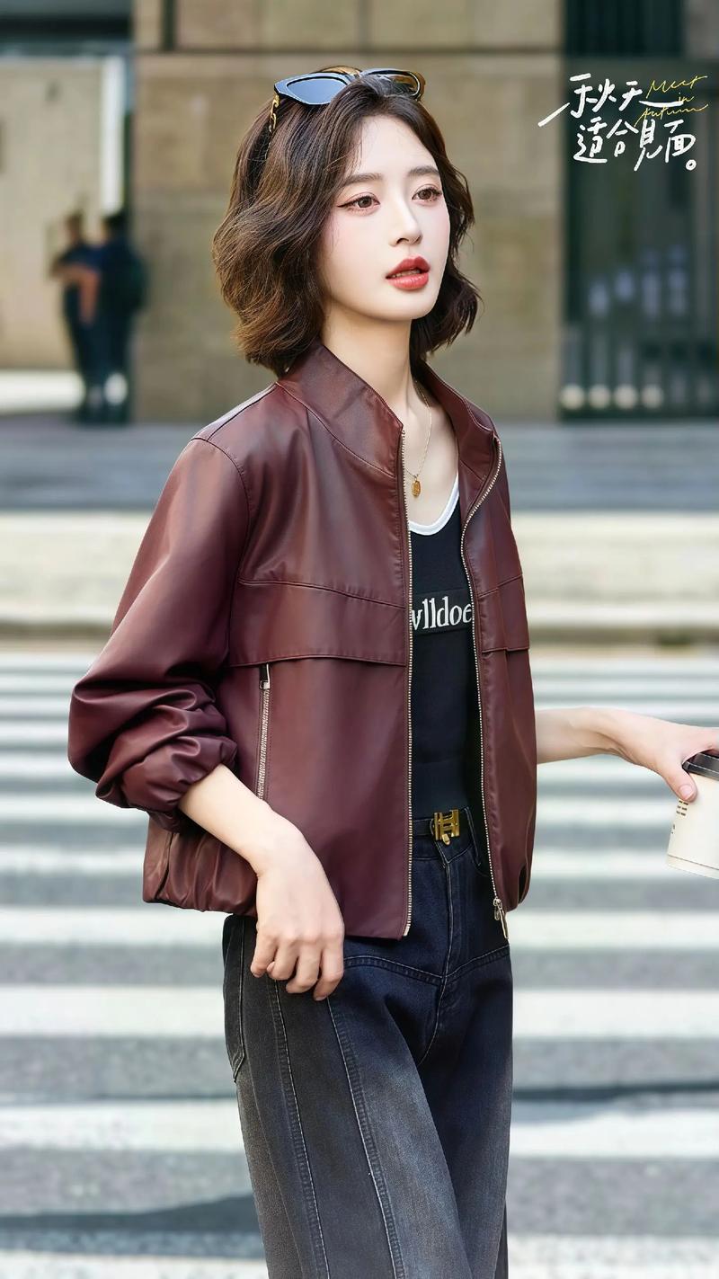 短装皮衣怎样搭配_百搭时尚,显瘦显高显个性 短装皮衣怎样搭配_百搭时尚,显瘦显高显个性