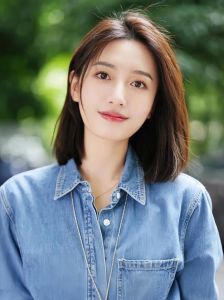 椭圆脸女生适合什么发型_椭圆脸女孩选刘海，瘦脸显气质