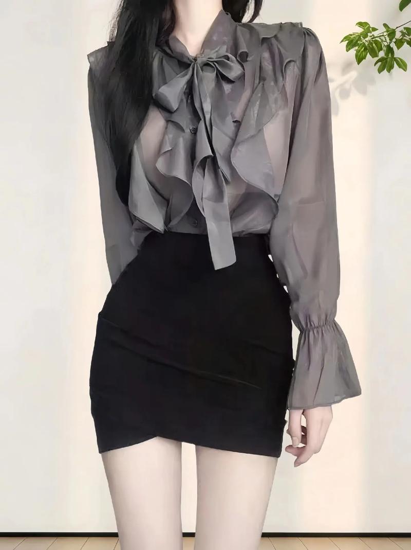 黑色半身裙包臀裙短款_职场夜宴皆出彩 黑色半身裙包臀裙短款_职场夜宴皆出彩